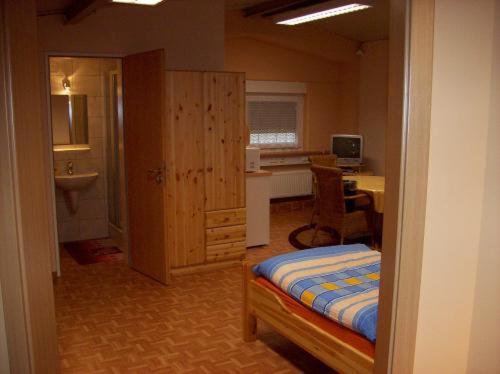 Econo Motel Goelzer Buchenbeuren Bagian luar foto