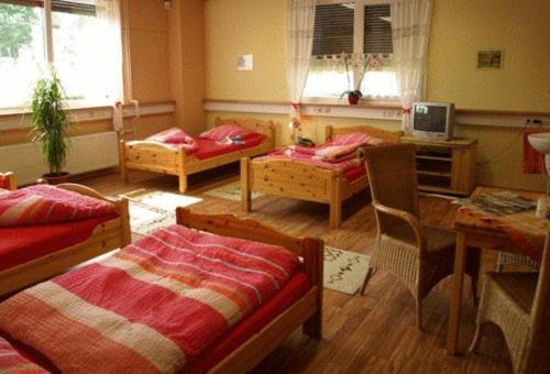 Econo Motel Goelzer Buchenbeuren Bagian luar foto